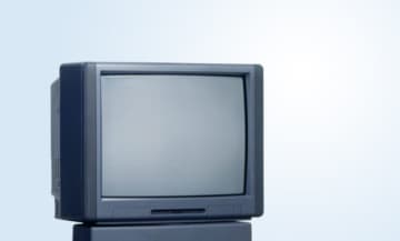 テレビに初めて映ったのは『カタカナの”イ”』だった！？テレビにまつわる面白雑学4選