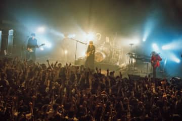 【ライブレポート】[Alexandros]、アルバム『PROVOKE』発売記念イベントが熱狂の渦「ツアーの前哨戦にようこそ！」