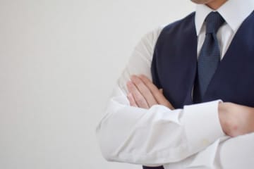 「この銀行終わってる」手柄を高学歴の同僚に渡せと指示した上司に絶句　結果、自身の昇格が2年遅れた男性の怒り
