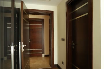 ホテルの客室のセンサーライトが消えたら…「思わずやりがちな行動」にさまざまなコメントが続出