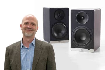 国内のリスニングシーンにベストマッチなELAC「DCB61」。アクティブスピーカーならではの魅力を幹部に聞く