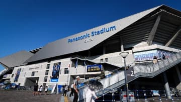 G大阪vs京都で山本雄大主審の行為が物議。試合後にブーイング発生