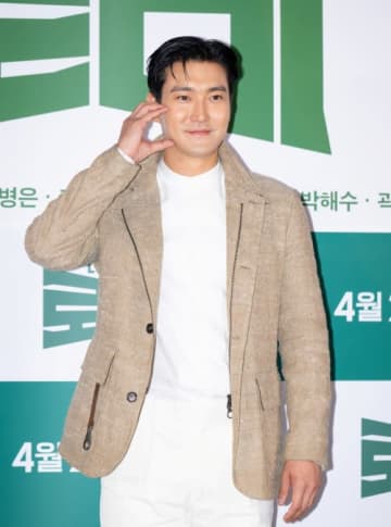 本田圭佑との2SHOTも話題になったSUPER JUNIOR・シウォン、不動産投資で「4億円勝ち」か