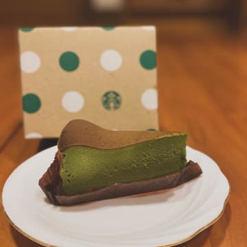 【スタバ】 手土産にしたい「抹茶スイーツ」って？