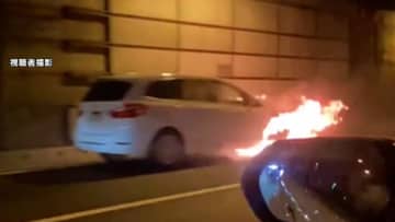「車の下から白い煙が出ている」羽田空港近くで車炎上　エンジントラブルが原因か　東京・大田区