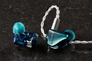 AZLA＆qdc、ダイナミック型1基でボーカル表現に焦点を当てたユニバーサルIEM「LE CELADON」