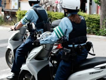 中国人が神奈川県警の制服コスプレで物議、日本に対する挑発コメントも