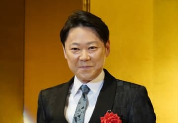 『ふてほど』親子役・阿部サダヲ＆河合優実の『あんぱん』2ショット、公式が昭和の日に公開⇒「貴重なオフショットにもほどがある！」