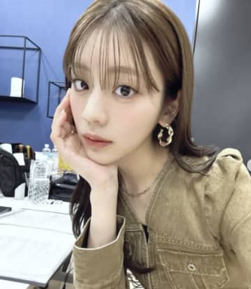 貴島明日香、自宅でのラフショットに「び、美脚すぎー！」「旦那さんが羨ましい」とファン歓喜
