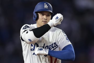 「正式にスランプを脱した」パパ１号の大谷翔平、米記者も“完全復活”に太鼓判！ 22年SY賞投手から通算14本目の先頭打者アーチ
