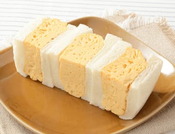 【ローソン】新作スイーツ！『ふんわりオムレット（カスタード＆ホイップ）』や分厚い『たまご焼BOX』など新発売！コールマンの耐風傘も【コンビニ】