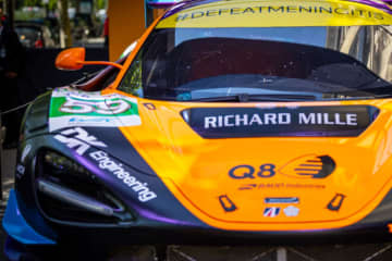 マクラーレンの1台がル・マンで特別リバリーに。一戦限りのチャリティカラーを公開
