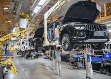 中国製造業PMI、4月は49.0　縮小圏に下落