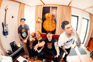 New Found Glory、ニューシングル「100%」リリース　Pure Noise Recordsと新たに契約も