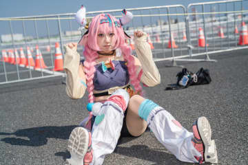 【コスプレ】育ち盛りは食べ盛り、弾ける笑顔と元気いっぱいのアクションを見せる『原神』ヴァレサが可愛すぎる！【写真8枚】