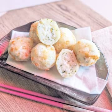 【3つの素材で完成！】外はカリッ中はふんわり♪ はんぺんチーズ唐揚げレシピ