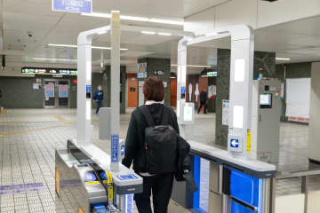 大阪メトロの顔認証改札で大阪・関西万博へ行ってみた。“顔パス”で新大阪から夢洲へ、利用方法を解説