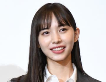 井桁弘恵「髪を切りました!! 」報告　ロングヘアからイメージ激変で反響