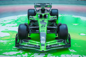 キック・ザウバー、F1マイアミGP特別マシンカラーリングを発表