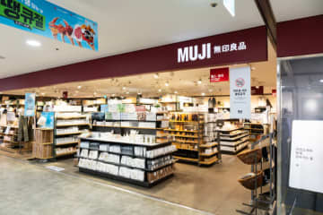 無印良品の業績が絶好調な理由――世界経済の逆風下でも伸びる秘密と「ニトリ」との違い