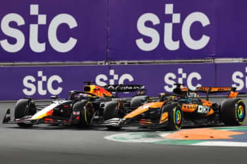 王者フェルスタッペンの戦い：最速ではないクルマで魅せ続ける驚異的なドライブ