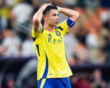 「カネじゃなくて試合について考えろ！」「ひどすぎる」C・ロナウドは涙！ 豪華タレント軍団が川崎にまさかの敗戦でアル・ナスルのファンは激怒！「恥を知れ」「ロナウドは何もしていない」【ACLE】