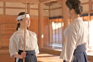 明日の『あんぱん』“のぶ”今田美桜、“嵩”北村匠海の合否が気になり薙刀の稽古に身が入らない