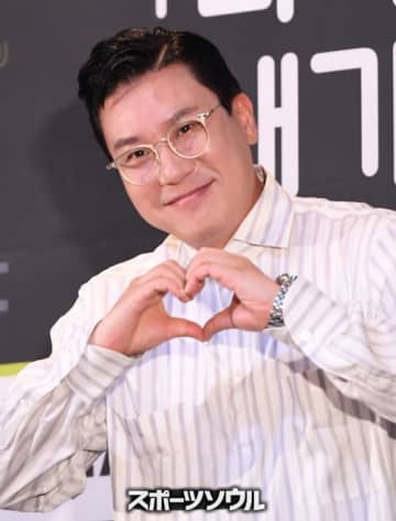 7億円の借金を昨年完済、一日3時間睡眠で乗り切った51歳韓国歌手が20年ぶりの結婚を発表