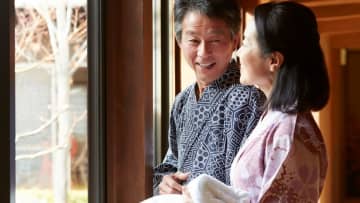 老後は妻とゆっくり温泉めぐりでも…“年金月21万円”65歳元会社員夫「あと数万円あればなあ」ささやかな幸せと引き換えに〈耐えがたい苦痛の老後〉を味わうワケ【FPの助言】