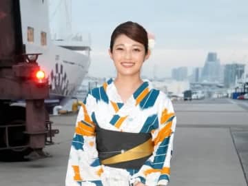 井上咲楽、セロリ・タラ・ザーサイを使った『試作品』披露⇒「料理している人の素敵なキッチン！」と反響