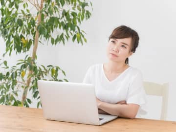 「高齢者の住まい探し」って実際どうなの？86歳になる義母の物件について不動産屋に聞いた現実に、思わず顔をしかめた