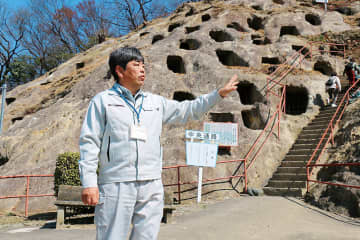 古墳時代につくられた墓の地下には飛行機の軍需工場の跡　国史跡の吉見百穴　空襲避けて部品が製造出来るよう大宮から移転計画　本格的な製造の前に終戦迎える／埼玉県内に残る戦争遺跡（3）