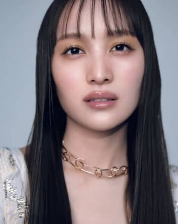 「ウェディングドレスかと思った」百田夏菜子、ガラ・コンサートで優雅な白ドレス姿に称賛続々「結婚式したのかと…」