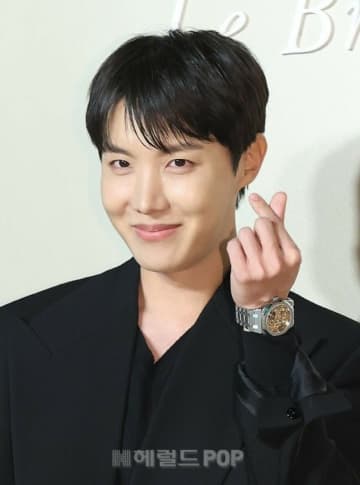 「BTS」J-HOPE、ワールドツアー最後の公演を全世界で生中継