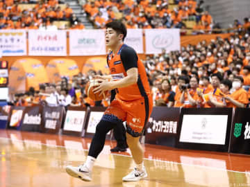 B2愛媛が特別指定の平凌輝と新契約締結…「クラブ初のプレーオフ進出を目指し精一杯頑張ります！！」