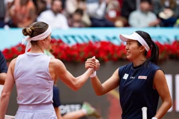 内島萌夏の快進撃はストップ。世界17位スビトリーナに敗れ4強ならず[マドリード・オープン]