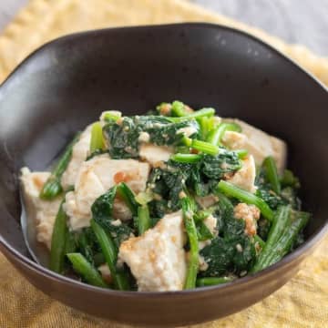 【ほうれん草で作りたい副菜No.1】「和えるだけでごはん進む味だわ」定番にしたいシンプルな和え物レシピ