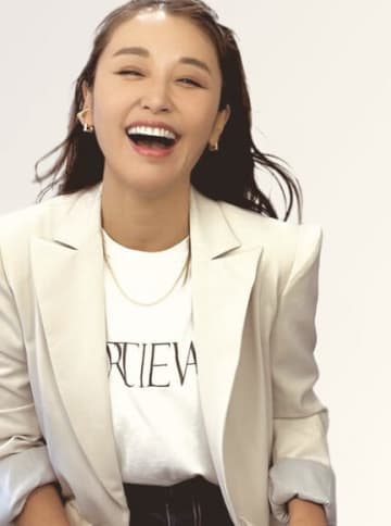 「31年の節目に独立の決断」鈴木紗理奈、31年所属した事務所を退所　独立後の未来に意欲「まだやりたいことがある」