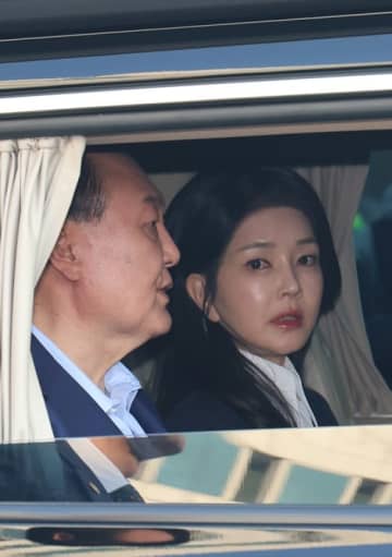 「犬にもあげない」腐った食事を与え…高齢者が死亡？韓国前大統領夫人の母と兄が運営する介護施設に疑惑