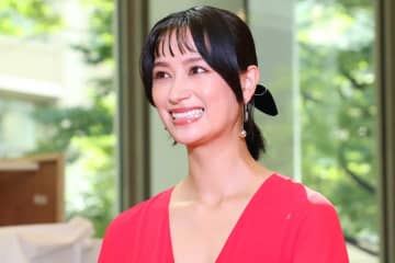 高橋ユウ、フィリピン人の母とテレビ収録　顔出し登場に「初めて見ました」の声