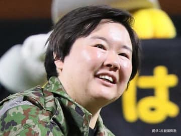 やす子、銀行で赤面！　その理由に慰めと同情の声