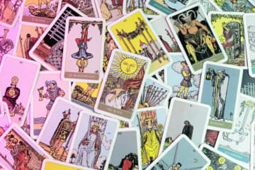 12星座占い★2025年5月の運勢「牡羊座（おひつじ座）」全体運・恋愛運・仕事運・開運アドバイス
