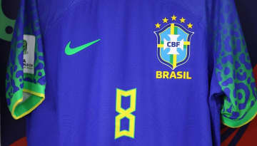 赤色のブラジル代表ユニフォームをめぐって大論争…「我々の誇りを冒涜する行為だ」と痛烈批判も