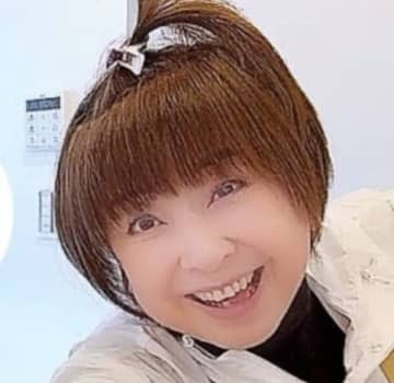 「生放送で突然の号泣！？」65歳元アイドル　目を合わせられない夫からの"サプライズ手紙"に涙