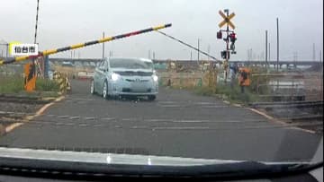 【独自】「あれは初めて見た」“想定外の動き”の危険運転…猛スピードで踏切無視し突進する車「車が悪いわけではなく乗り手の問題」　仙台市