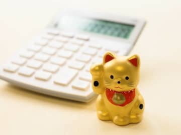 特別支給の老齢厚生年金を受給しながら厚生年金に加入して働いています。65歳からもらう年金額はどうなる？