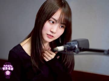 乃木坂46賀喜遥香「黒い服しか着ないから…」“初表紙”で緊張した雑誌「ar」撮影裏話