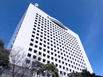 バッグから一部白骨化した遺体　川崎の住宅で発見　死体遺棄事件で捜査