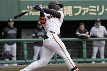 巨人・キャベッジ、バント安打に本塁打！　宮本和知氏「意外性がありますね」