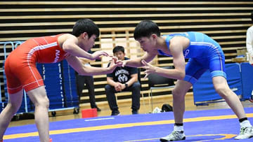 ＜レスリング＞【写真集】2025年JOCジュニアオリンピックカップ／U17男子フリースタイル・決勝（抜粋）